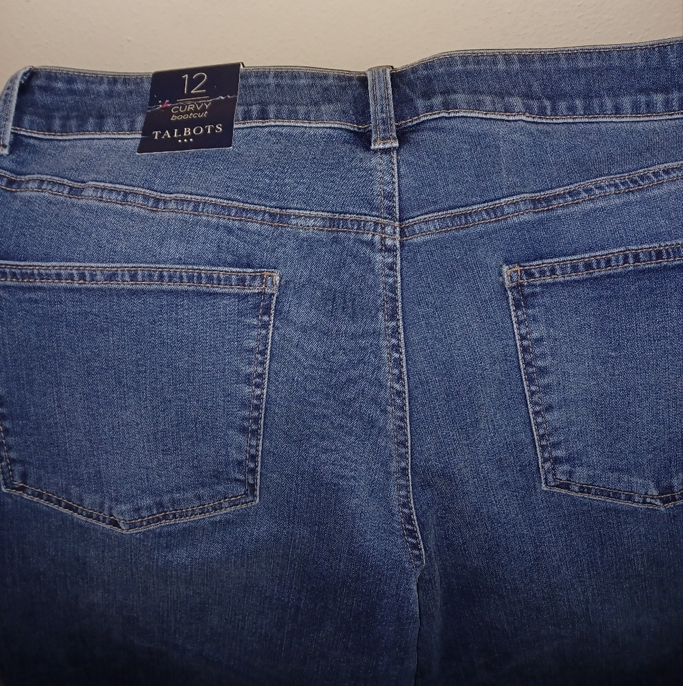 ❤️🔥NEW Talbots Women's 12 Curvy Bootcut Denim Blue Jeans NWTS with Tiny flaw - Picture 8 of 13